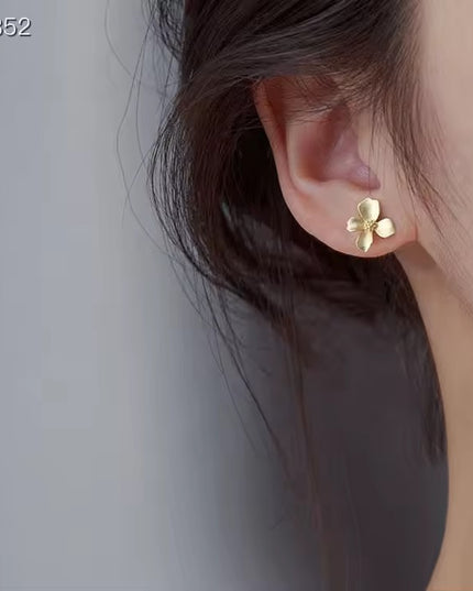Amazing Korean Jewelry For Women (DESIGN 6442)