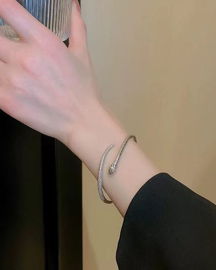 Amazing Korean Jewelry For Women (DESIGN 6516)
