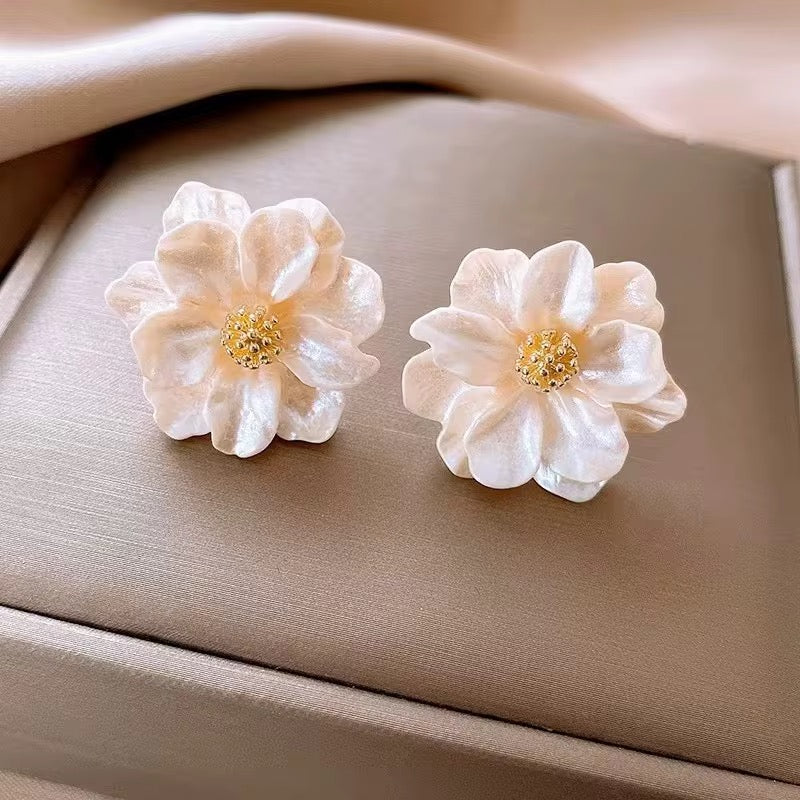 Amazing Korean Jewelry For Women (DESIGN 6568)