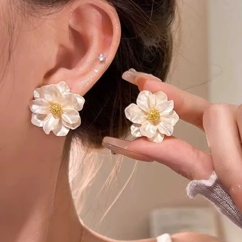 Amazing Korean Jewelry For Women (DESIGN 6569)