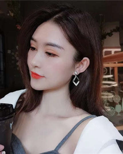 Amazing Korean Jewelry For Women (DESIGN 6576)