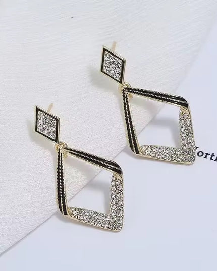 Amazing Korean Jewelry For Women (DESIGN 6576)