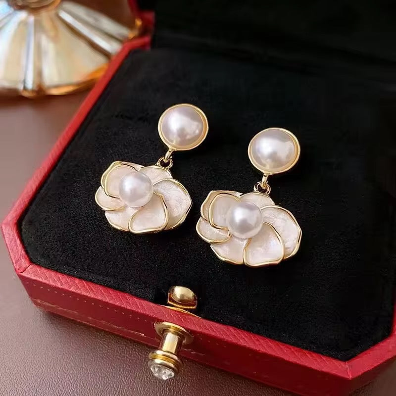 Amazing Korean Jewelry For Women (DESIGN 6580)