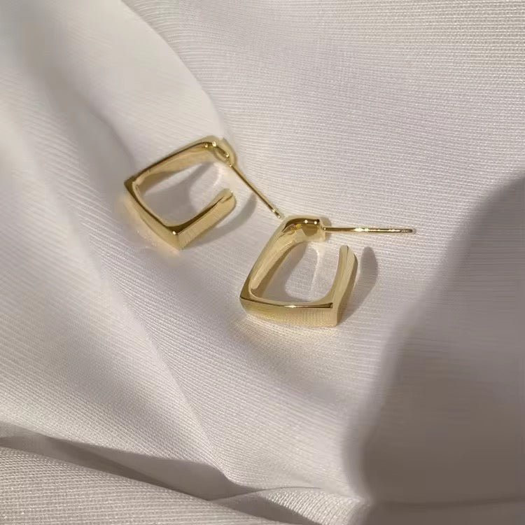 Amazing Korean Jewelry For Women (DESIGN 6614)