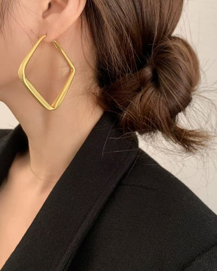 Amazing Korean Jewelry For Women (DESIGN 2125)
