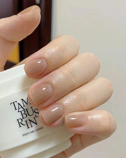 Elegant Minimalist Press-On Nail Set (24pcs) (DESIGN 7332)