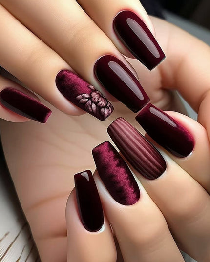 Elegant Minimalist Press-On Nail Set (24pcs) (DESIGN 7340)