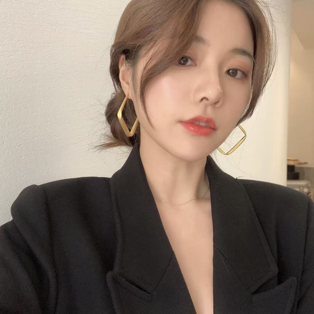 Amazing Korean Jewelry For Women (DESIGN 2125)