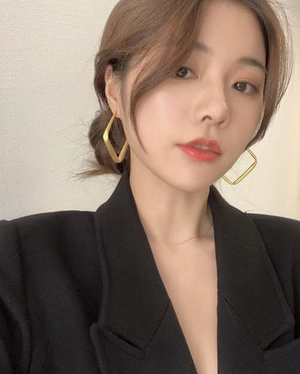 Amazing Korean Jewelry For Women (DESIGN 2125)