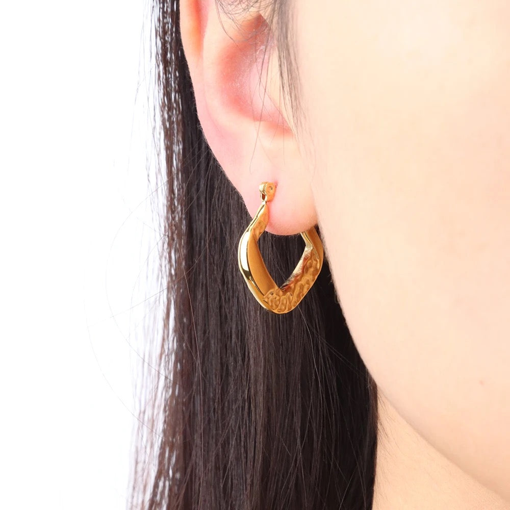 Anti Tarnish Korean Jewelry For Women (DESIGN 5087)