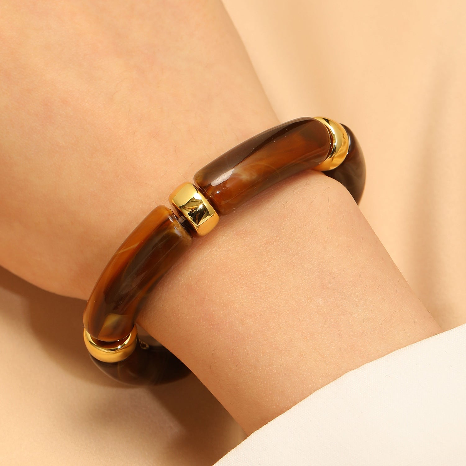 Girlresing resin bangle (DESIGN 9113)