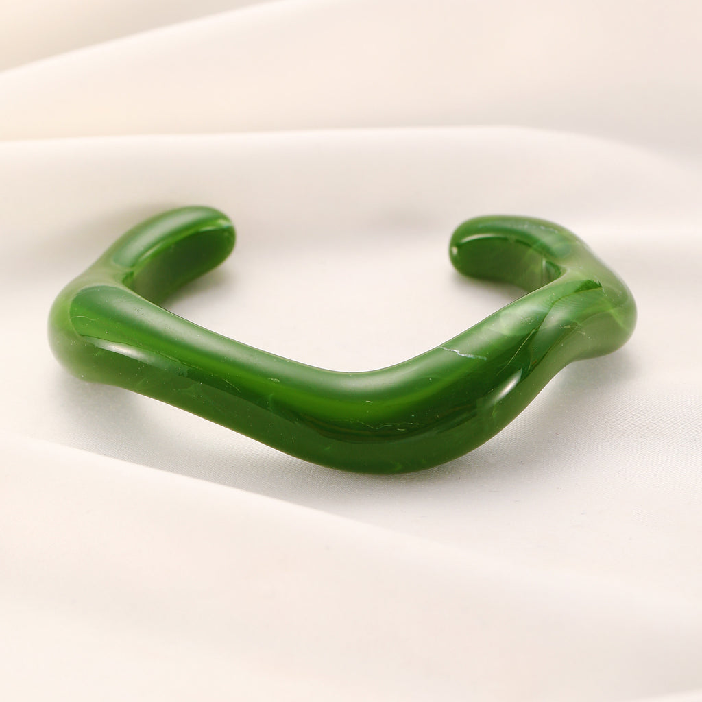 Girlresing resin bangle (DESIGN 9120)