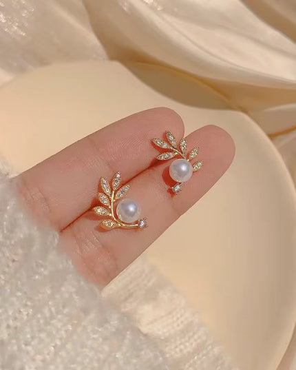 Amazing Korean Jewelry For Women (DESIGN 1823)