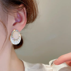 Amazing Korean Jewelry For Women (DESIGN 2050)