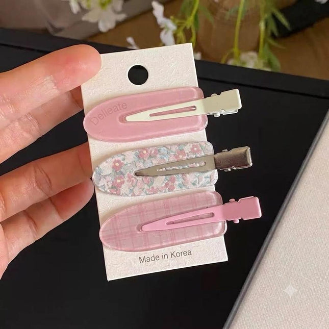 Korean Aesthetic Pastel Pink Floral & Plaid Hair Clips for Girls & Women – Acrylic Duckbill Pins & Fabric Alligator Clips Set of 3 (Vintage Blossom & Gingham) (VT-167)