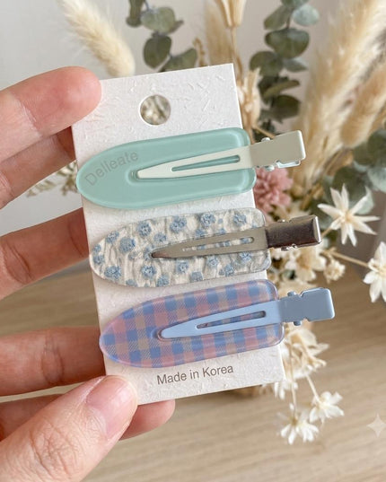 Korean Aesthetic Pastel Mint & Periwinkle Blue Hair Clips for Girls & Women – Acrylic Duckbill Pins & Fabric Alligator Clip Set of 3 (Floral Lace & Gingham Plaid)