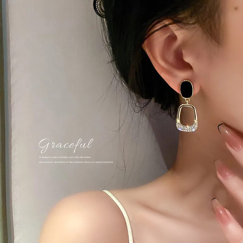 Amazing Korean Jewelry For Women (DESIGN 1027)