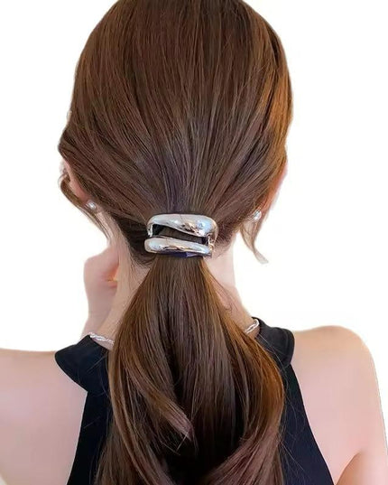 Korean-Inspired Metallic Hair Clamps – Statement Hair Jewelry (DESIGN 8147)