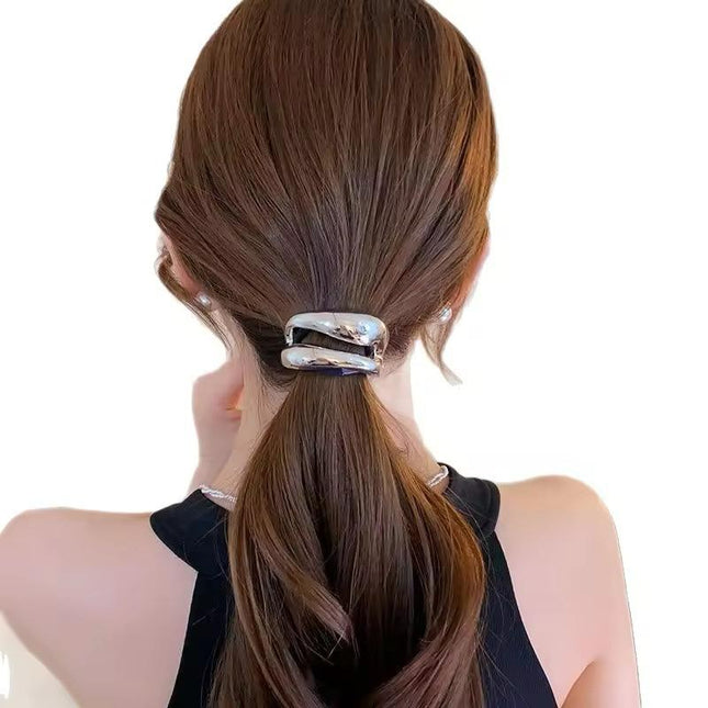 Korean-Inspired Metallic Hair Clamps – Statement Hair Jewelry (DESIGN 8147)