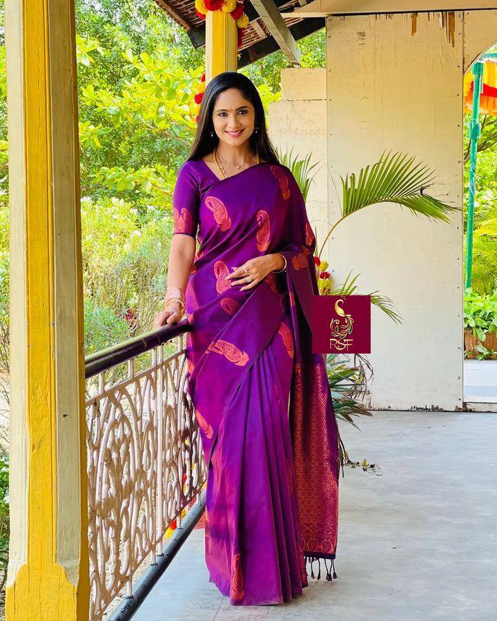 Shubh Banarasi Sarees