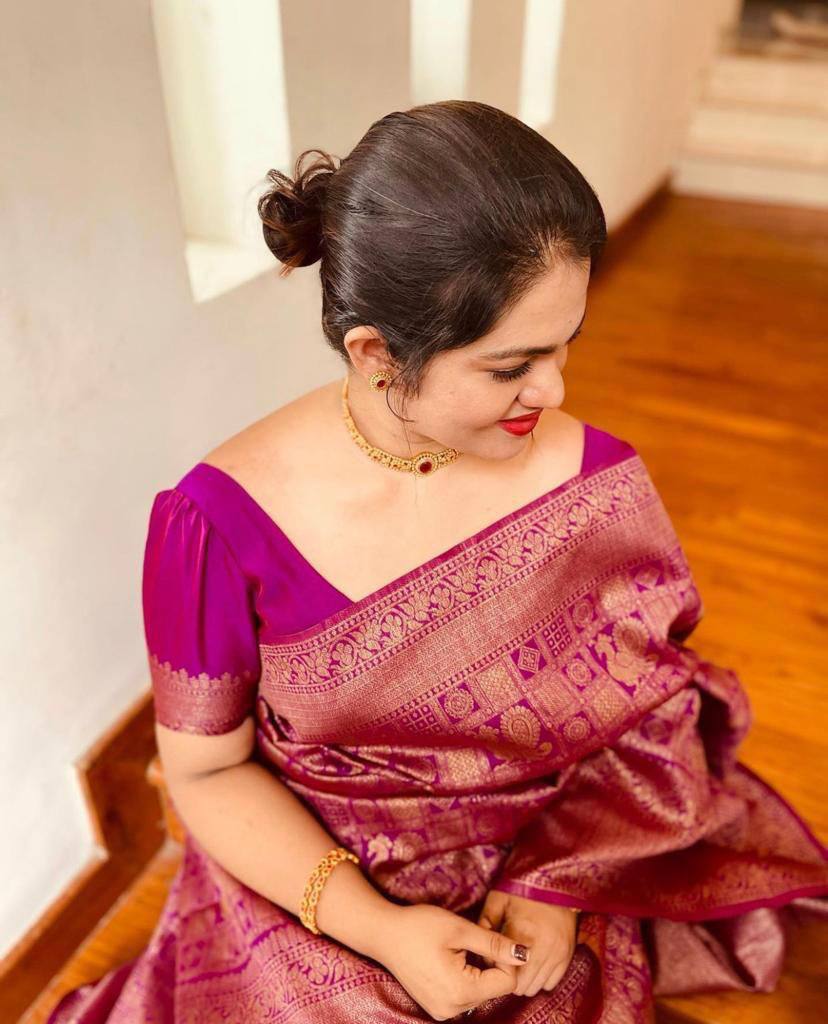 Shubh Lichi Slik Banarasi Saree