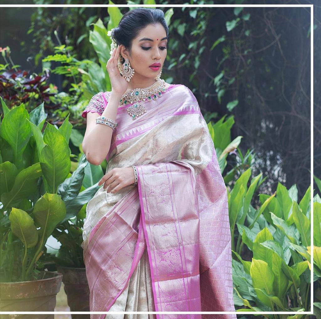 Shubh Lichi Slik Banarasi Saree