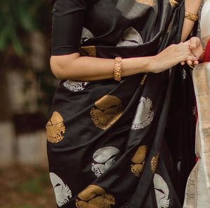 Shubh Lichi Slik Banarasi Saree