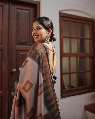 Shubh Lichi Slik Banarasi Saree