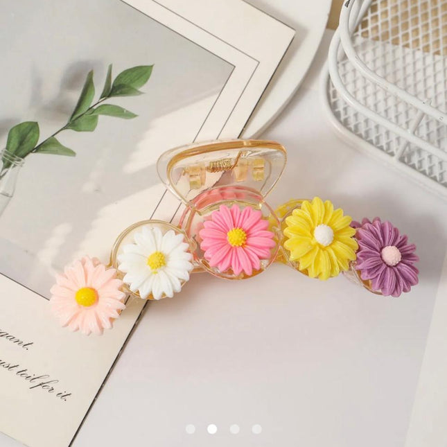 Daisy Flower Claw Clip – Multicolor Floral Hair Claw | Cute Aesthetic Hair Accessory for Women & Girls (VT-41)