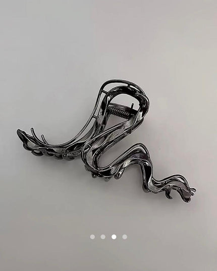 Silver Twisted Snake Hair Claw Clip for Women | Sculpted Metal Wave Hair Clutcher (VT-63)