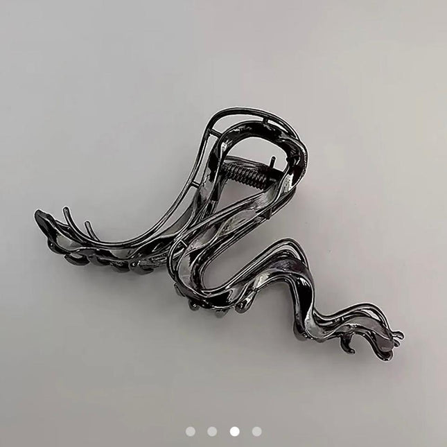 Silver Twisted Snake Hair Claw Clip for Women | Sculpted Metal Wave Hair Clutcher (VT-63)