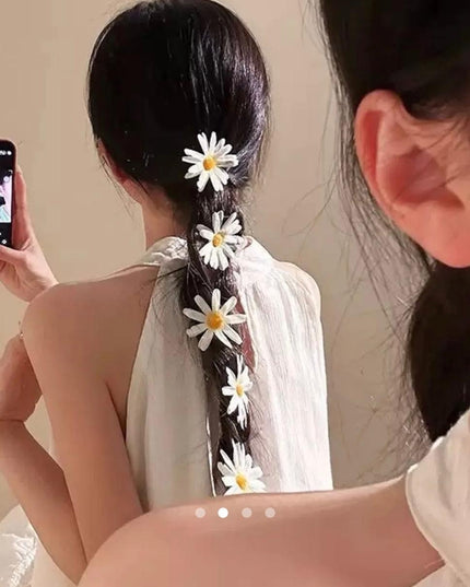 Daisy Flower Hair Clips Set of 4 | White Fabric Daisy Snap Clips for Braids & Plaits (VT-75)