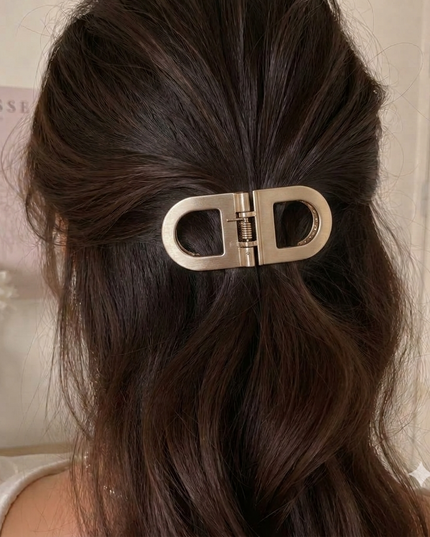Gold DD Buckle Hair Clip for Women | Luxury Style Metal Barrette Hair Pin (VT-84)