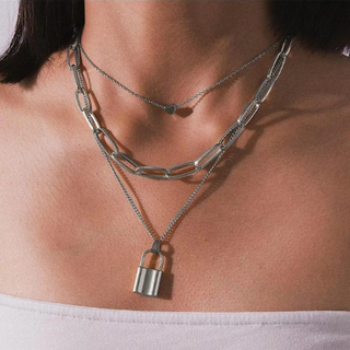Minimalist Posh Fashion Necklace (DESIGN 14)