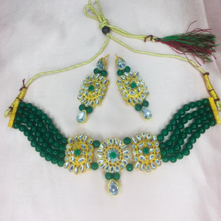 Glorious Green Kundan Traditional Jewelry Set (DESIGN 263)