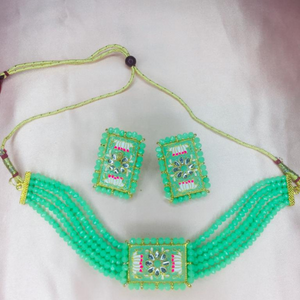 Green Kundan Jewelry Set (DESIGN 286)