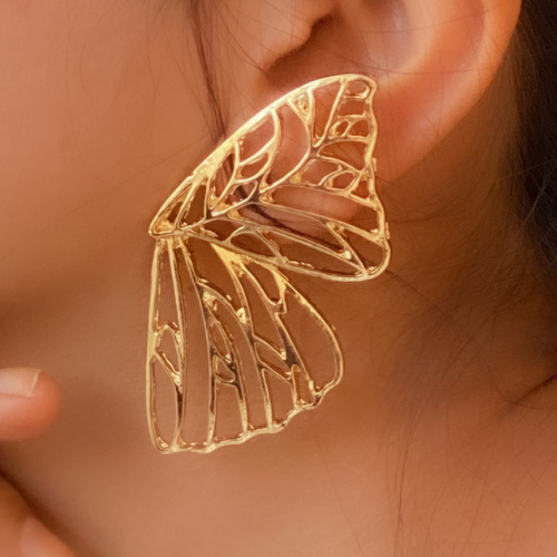 Golden-Winged Butterfly Fashion Earrings (DESIGN 01) (golden)